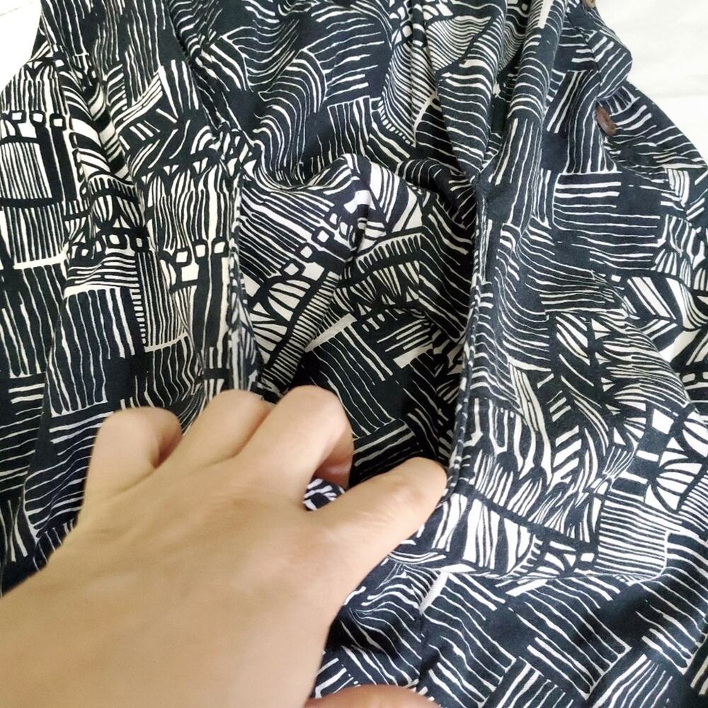 Ecote | Patterned Pocket Button Up Tunic - Picture 5 of 7